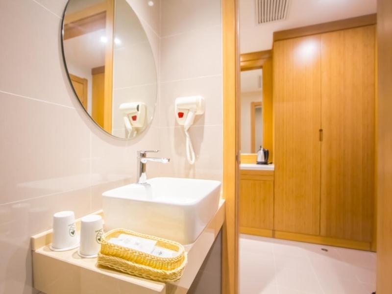 Greentree Inn Wuxi Huishan District Yangshan Town Jiayang Life Plaza Business Hotel Цзясин Экстерьер фото