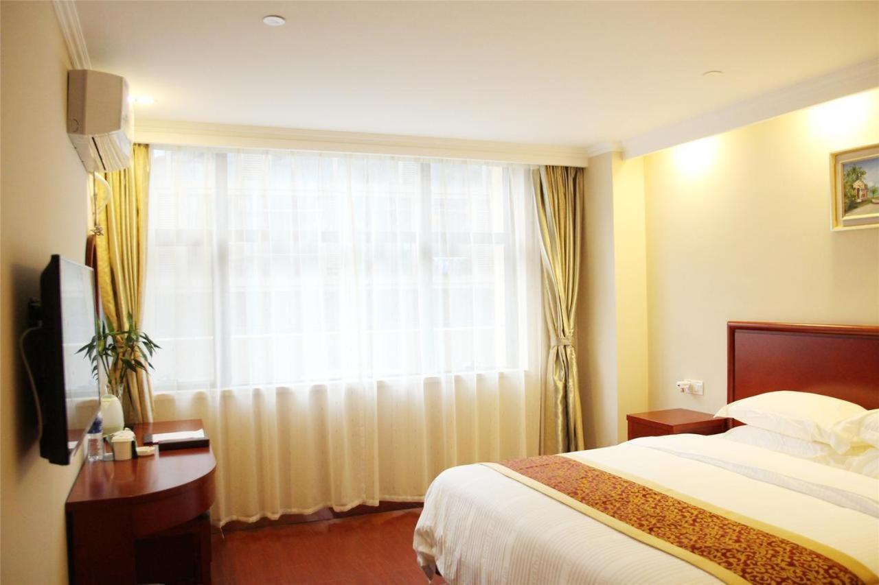 Greentree Inn Wuxi Huishan District Yangshan Town Jiayang Life Plaza Business Hotel Цзясин Экстерьер фото